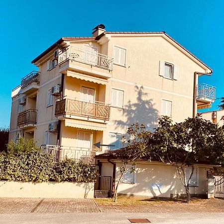 Casa Rosa Banjole Exterior foto
